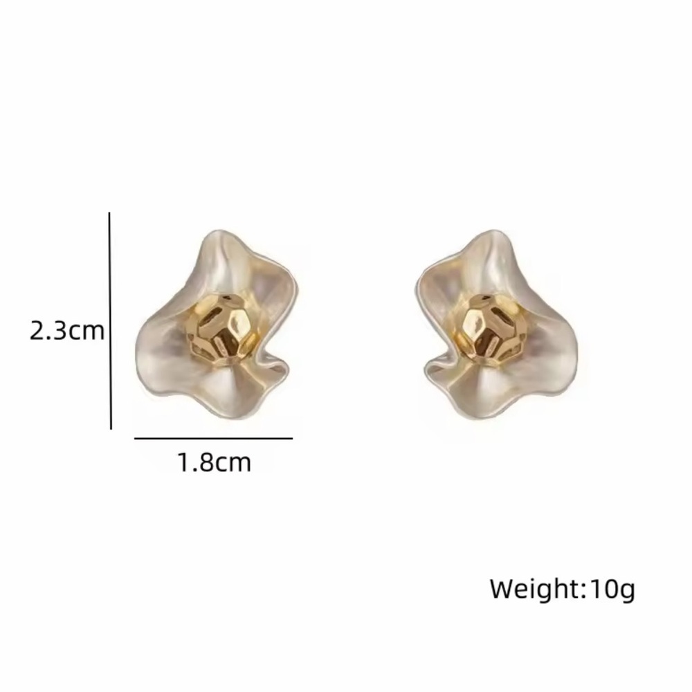 Floral Design Gold and Cream Earrings - Picture 7 of 7